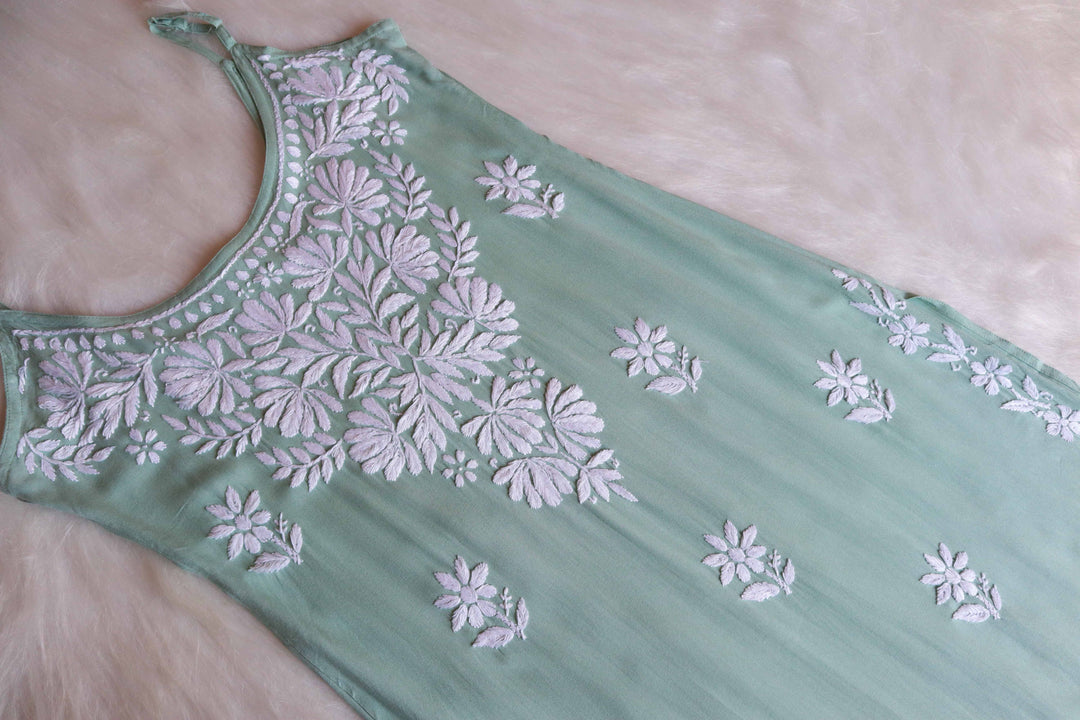 RUHI PASTEL GREEN SLEEVELESS RAYON KURTA