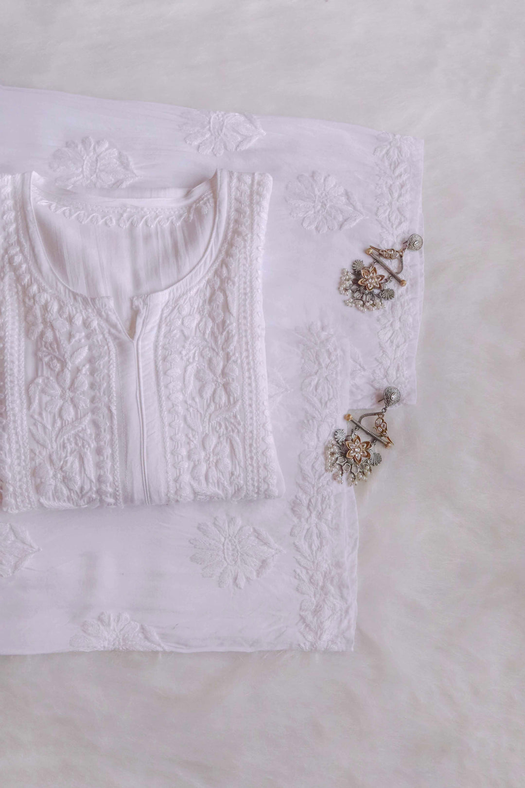 HOOR WHITE RAYON KURTA PANT SET