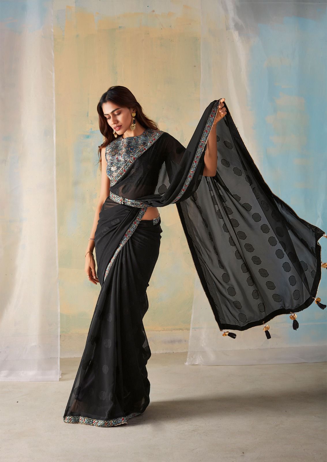 Ekaara Georgette Print Saree Black